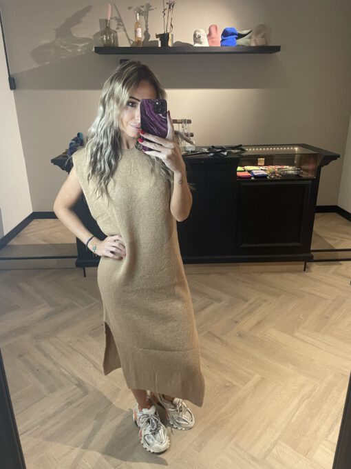 KNITTED MAXI DRESS CAMEL