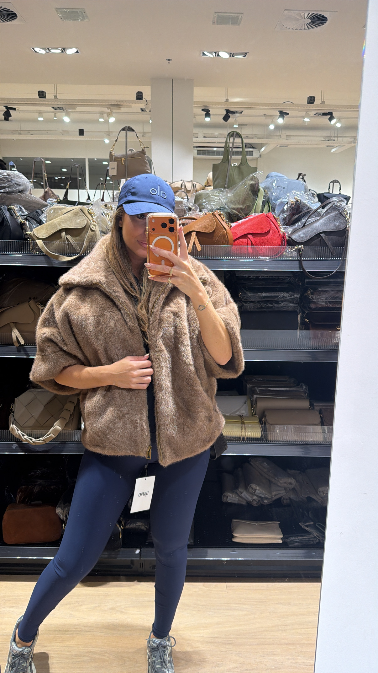 FAUX FUR GILET COOKIE