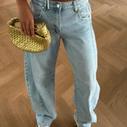 QUEEN HEARTS BARREL JEANS